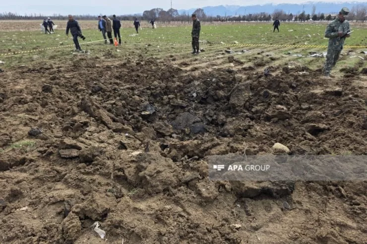 Naxçıvanda İran dronunun düşdüyü məktəb binasının yaxınlığından  FOTOLENT 