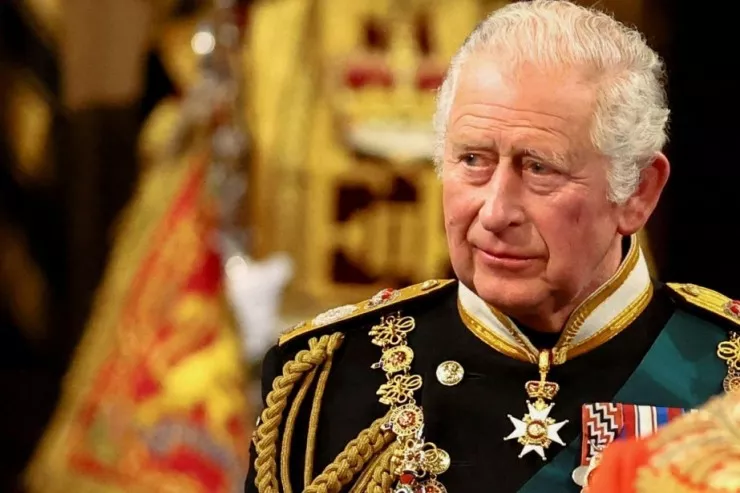 Kral Çarlz qəhvəsinə gözlənilməz məhsul  əlavə edir: bu nədir? 