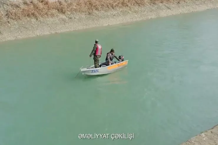 Göyçayda kişi kanalda batdı - VİDEO 