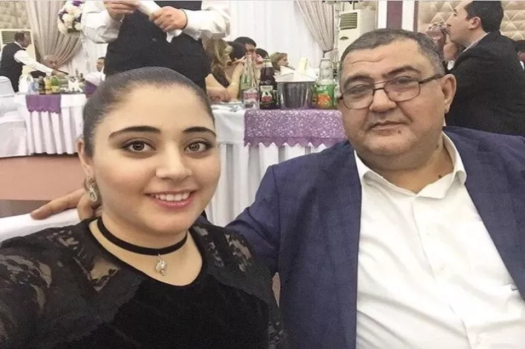 Müğənni Almaxanım jurnalist Əli Vəliyevə məhkəmədə uduzdu - ÜZR İSTƏYƏCƏK 