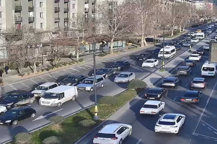 Bakıda bu yollarda sıxlıq var - SİYAHI 