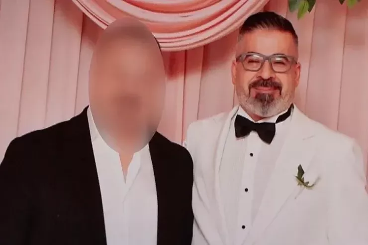 Dostunu bir yumruğa  öldürdü