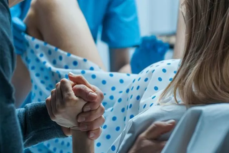 Tərtərdə DOĞUŞ FACİƏSİ:  19 yaşlı gəlin öldü