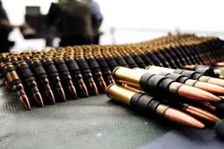 Qanunsuz saxlanılan silah-sursat yığıldı: avtomatlar, yüzlərlə güllələr 