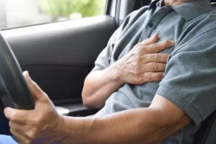 Gəncədə FACİƏ:  sürücü sükan arxasında ÖLDÜ 