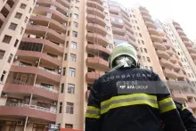 Bakıda yaşayış binasında yanğın  - YENİLƏNİB  - VİDEO  - FOTOLENT 