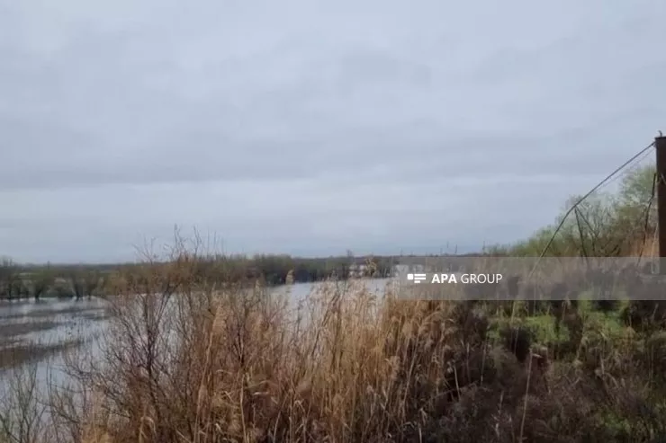 Kürdə köməksiz qalan ata ana və iki övladları xilas olundu YENİLƏNİB