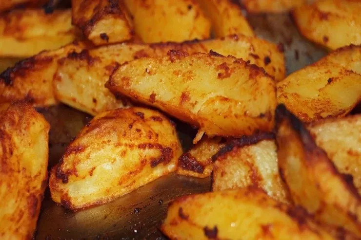 Xırtıldayan kartofun gizli sirri - artıq yanmır və dağılmır 