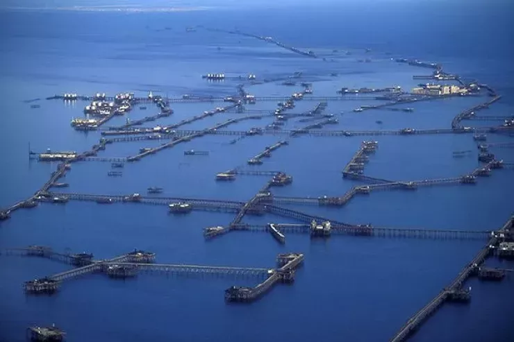 Neft Daşlarında meyit tapıldı 