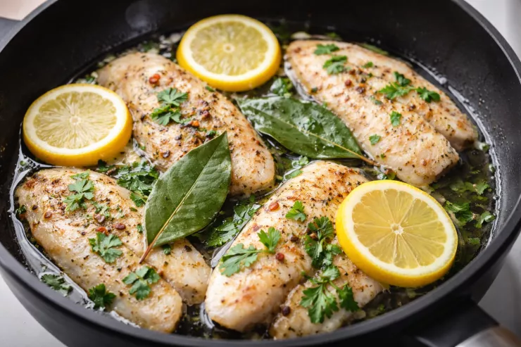 Balıq qızardanda  tavaya dəfnə yarpağı  qoyun - İnanılmaz SƏBƏB 