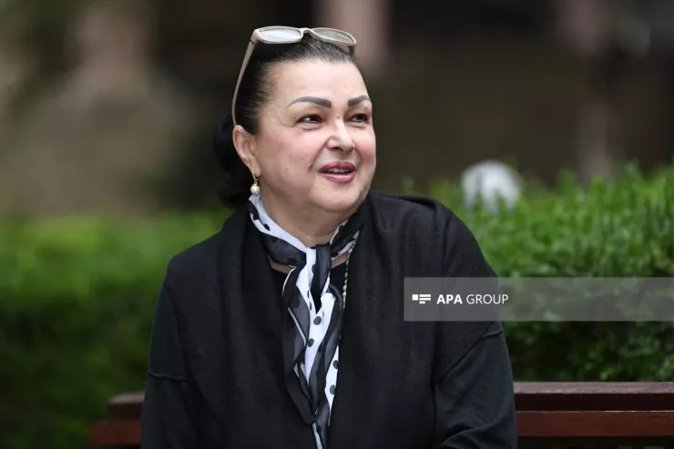Xalq artisti Firəngiz Mütəllimova