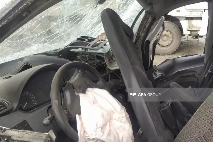 Balakəndə "Mercedes" "Opel"lə toqquşdu, ölən var 