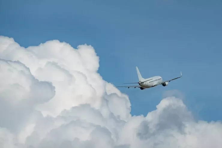 Pilot təyyarə eniş zamanı  gördüklərini paylaşdı - Hamını dəhşətə gətirən GÖRÜNTÜLƏR 