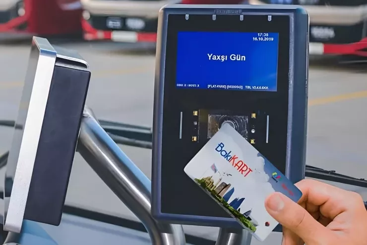“Bir dəfə minmişəm, iki dəfə pul çıxılıb” – BakıKartla  bağlı iddialar -VİDEO 