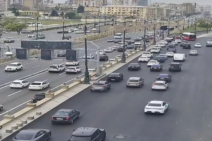 Bakıda bu yollarda sıxlıq var - SİYAHI 