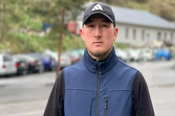 Azyaşlı qızları xilas edən MMA döyüşçüsü özü öldü 