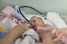 Dünyada doğuş göstəriciləri:  əhalisi artan və azalan  ölkələr – Azərbaycan hansı yerdədir? 