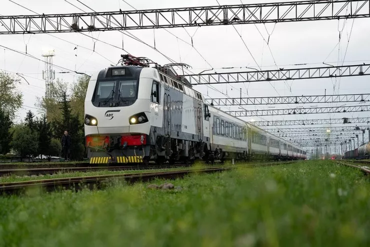 Qatar Azərbaycanda 100,  Gürcüstanda 50km/saat sürətlə  gedəcək