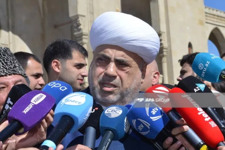 Bu il də Azərbaycanda şiə və müftilər bayram namazını birlikdə qıldı - Allahşükür Paşazadə 