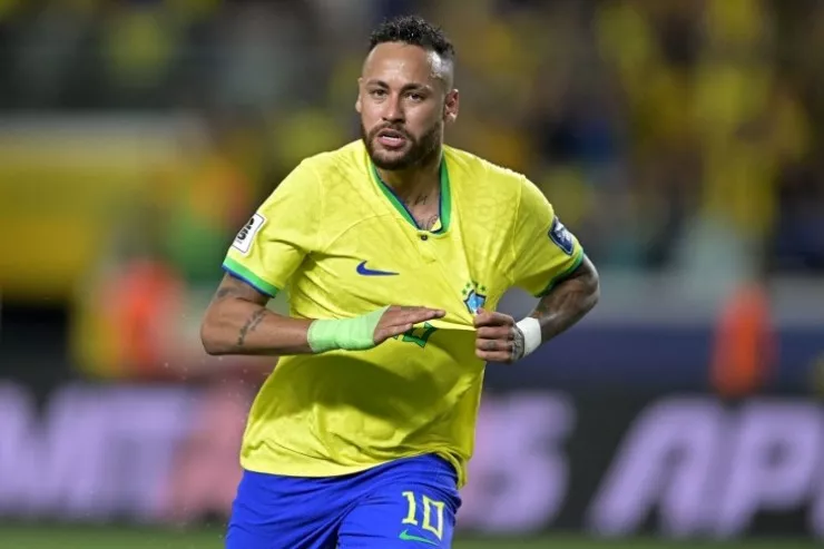 Neymar millinin düşərgəsinə helikopterlə   gəldi - VİDEO 