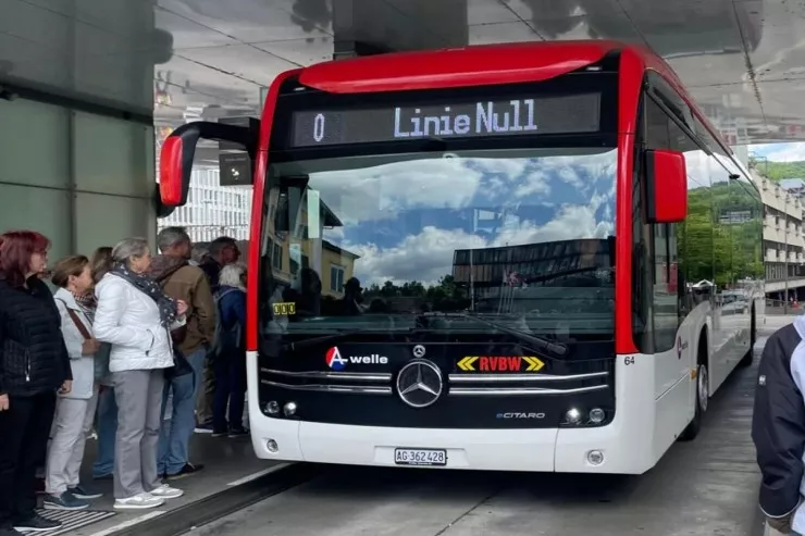 Son dayanacağı və cədvəli olmayan  avtobus marşrutu
