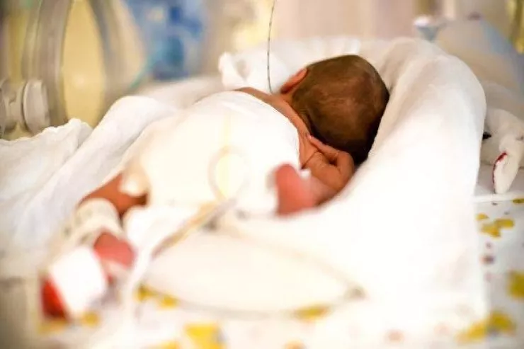 13 yaşlı  azərbaycanlı qız əkiz uşaq  dünyaya gətirdi - Araşdırma BAŞLANDI 