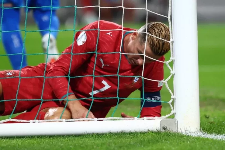 Portuqaliya millisindəki qalmaqaldan sonra Anridən Ronaldoya  dəstək  