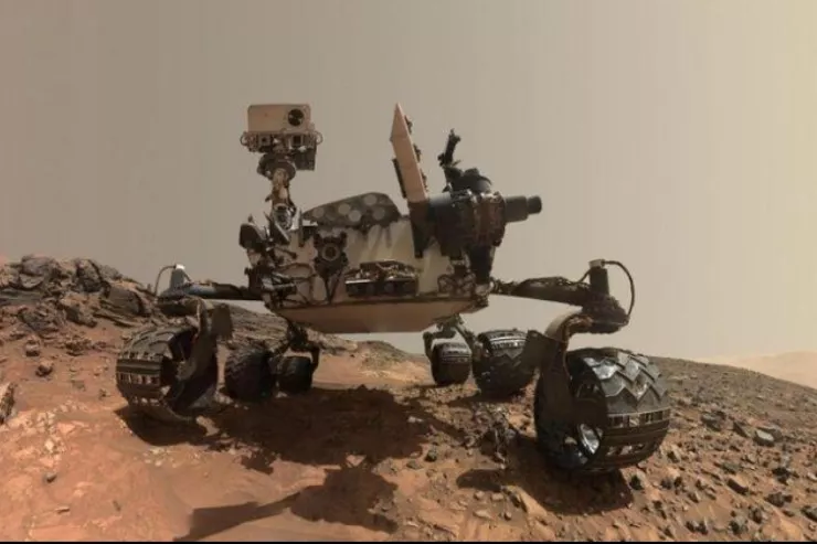 “Curiosity” Marsda 5000-ci gününü qeyd etdi və yeni “açıqca” göndərdi