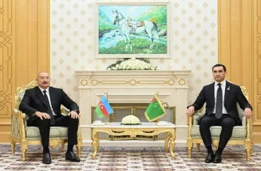 Azərbaycan Respublikasının Prezidenti İlham Əliyev və Türkmənistan Prezidenti Sərdar Berdiməhəmmədov