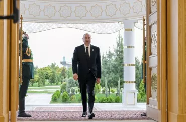 Prezidentin sosial şəbəkə hesablarında Türkmənistana işgüzar səfəri ilə bağlı PAYLAŞIM