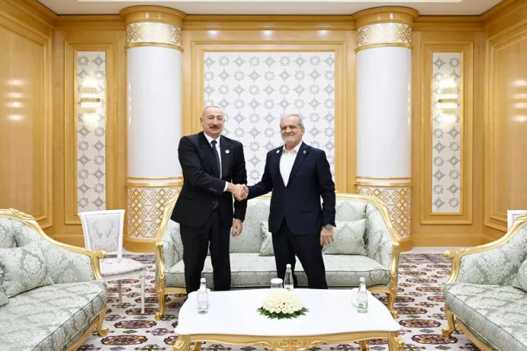 Türkmənbaşıda Prezident İlham Əliyevin Məsud Pezeşkianla görüşü keçirilib -FOTOLENT  -YENİLƏNİB 
