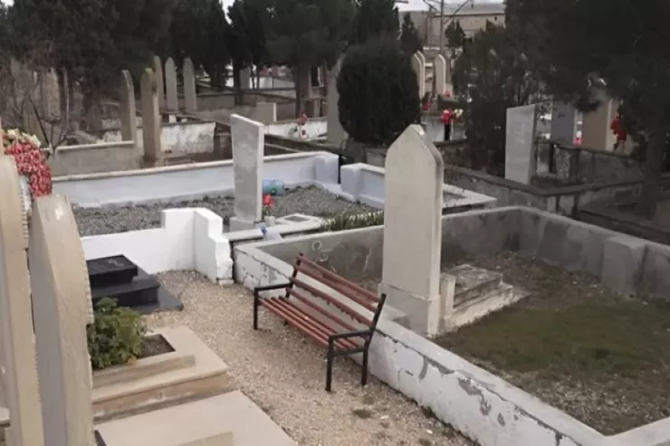Bakıda 30 yaşlı kişinin meyiti qəbiristanlığın yanında  tapıldı