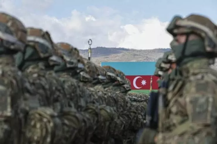 Hərbçilərin maaşı artırılır 