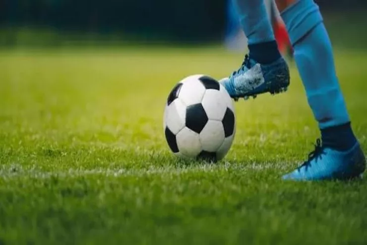 Futbolçu həmkarının qollarında  can verdi: faciəvi ölüm