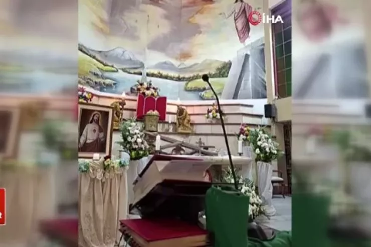 Ayin sırasında başına xaç düşən keşiş öldü - VİDEO 