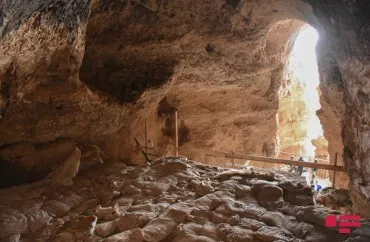 “KARABAKH DISCOVER” layihəsi ilk dəfə Azıx mağarasının içərisindən görüntülər təqdim etdi-VİDEO