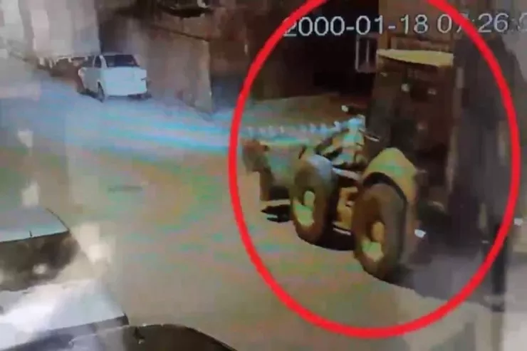 Oğrular tarixi abidəni ekskavatorla qazıb apardılar - FOTO 