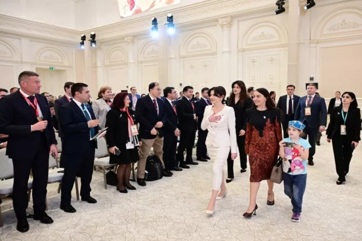 Leyla Əliyeva beynəlxalq tədbirdə Azərbaycanda  xərçəngdən   əziyyət çəkən uşaqlara göstərilən dəstəkdən  DANIŞDI 