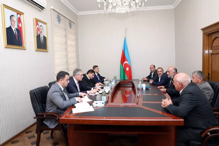 “Azəriqaz"ın baş direktoru Ağcabədidə vətəndaşlarla görüşdü