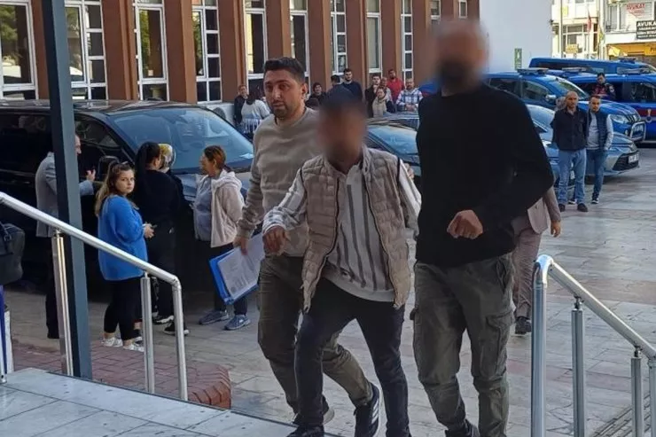 Sevgilisinin  evinə gedən   kişiyə  ŞOK   - Arvadı ilə qarşılaşdı -VİDEO 