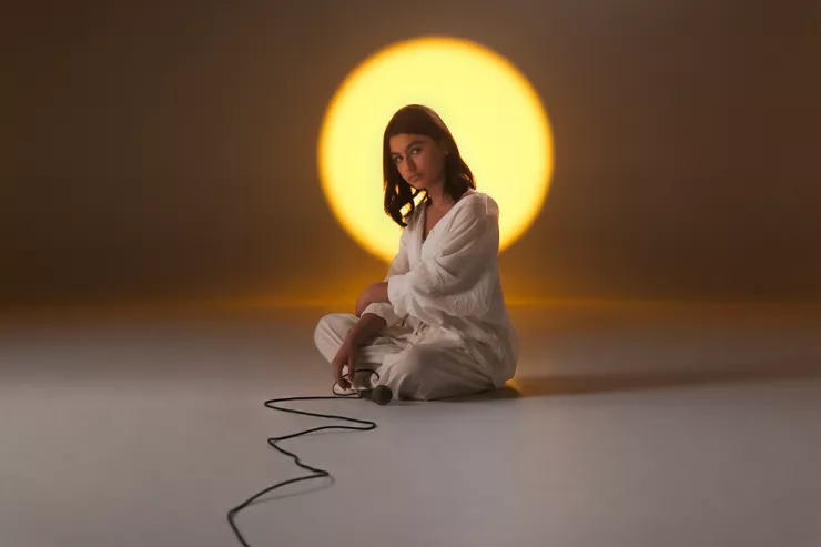 Yağmur “One Voice” klipi ilə   dünyaya sülh və birlik mesajı verdi