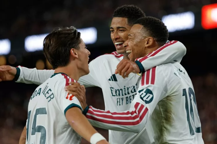 “Real Madrid” səfərdə “Barselona”nı məğlub etdi 