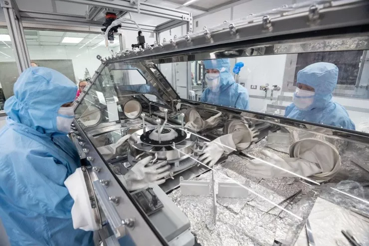 NASA-nın asteroid nümunələrində 4,5 milyard illik sirr 