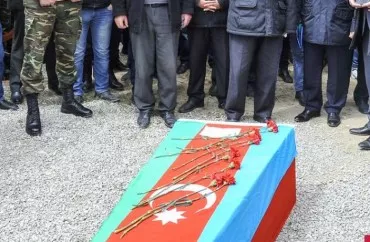 Azərbaycanda əsgər ölümünə görə həkimə HÖKM OXUNDU