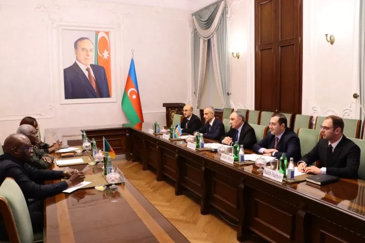 Baş prokuror korrupsiyaya qarşı mübarizə qurumlarının rəhbərləri ilə görüşdü