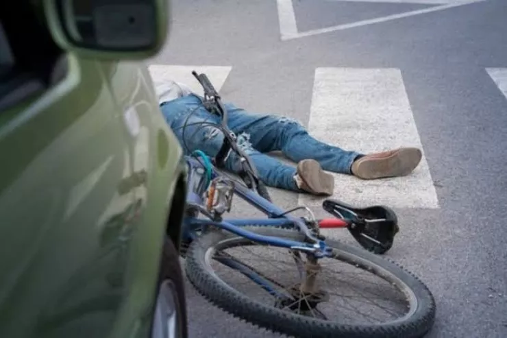 Bakıda 67 yaşlı sürücü velosipedçini vurub öldürdü 