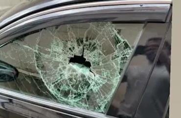 Gəncədə keçmiş sevgilisinin maşınının şüşələrini sındıran  qadın CƏZALANDIRILDI