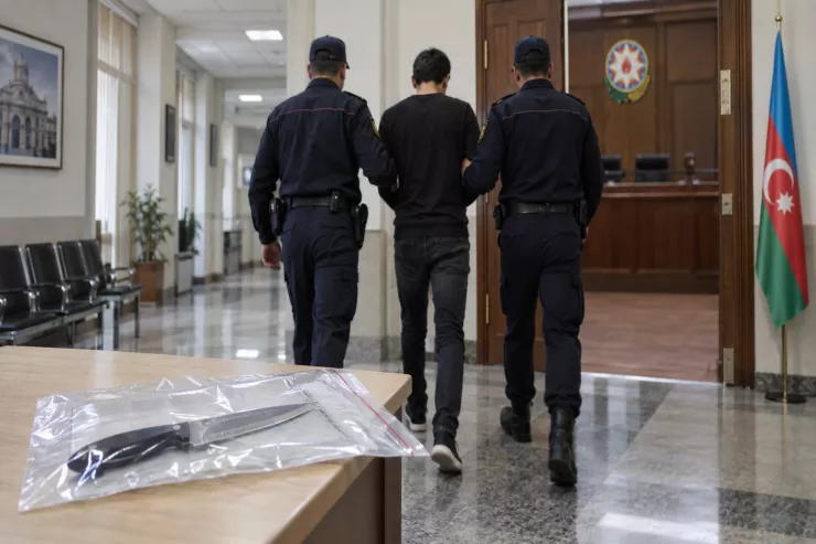 Bakıda tanışını bıçaqlayan gəncə 4 İL HƏBS CƏZASI 
