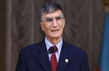 Əziz Səncər “Şöhrət” ordeni ilə təltif edildi - SƏRƏNCAM 