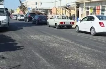 Bakıda salınmış asfalt görənləri təəccübləndirdi-VİDEO